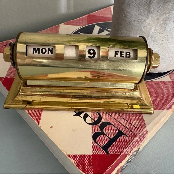 Metal Library Desk Calendar - Picture 16 of 16